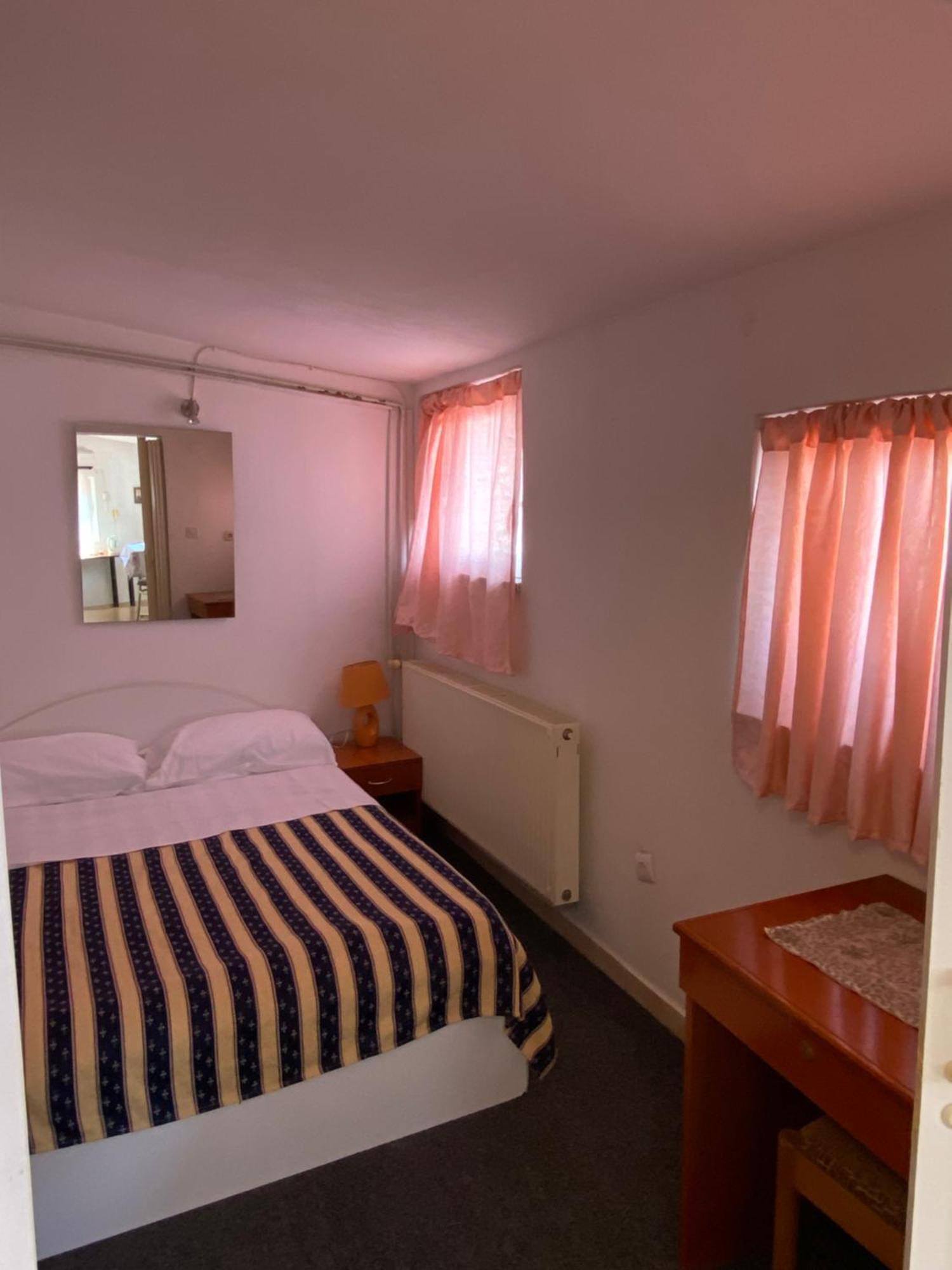 Villa Salyna Icici Bagian luar foto